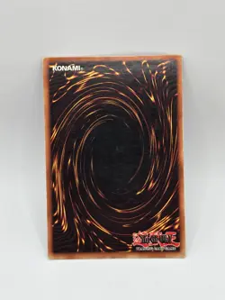 Blue Eyes White Dragon SDK-001 Ultra Rare Unlimited Yugioh - Image 2