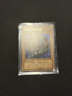 Yugioh - GLOSSY - Dark Magician LOB-005 Ultra Rare 💎 - Image 2