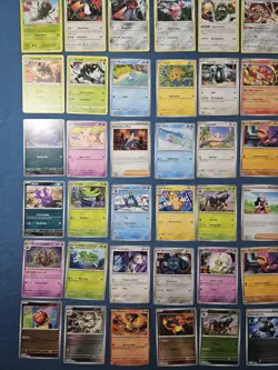 Pokemon TCG Mixed Card Lot - Image 2