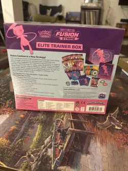 Nintendo Pokemon TCG: Sword & Shield Fusion Strike Elite Trainer Box 820650809330 - Image 2