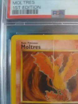 1999 Pokemon Fossil 1st Edition Moltres #27 PSA 8 - Image 2