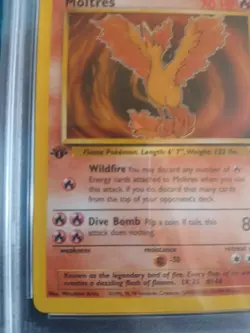 1999 Pokemon Fossil 1st Edition Moltres #27 PSA 8 - Image 5