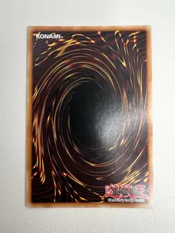 Yu-Gi-Oh Dark Magician LC01-EN005 Ultra Rare Limited Edition Lightly Played LP - Image 2
