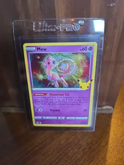 Pokemon Celebrations Mew 011/025 Holo LP - Image 1