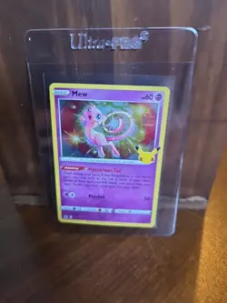 Pokemon Celebrations Mew 011/025 Holo LP - Image 1
