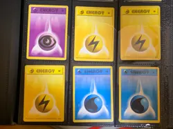 B5 POKEMON BINDER COLLECTION ENTIRE BINDER IS SHADOWLESS OR 1ST ED SHADOWLESS! - Image 4