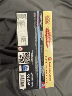 Pokemon Center Exclusive Paradox Rift ETB Roaring Moon Elite Trainer Box - Image 5