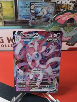 Sylveon VMAX 075/203 Pokemon TCG SW&SH Evolving Skies Ultra Rare Holo NM - Image 1