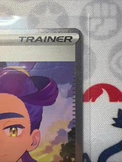 Kieran 174/131 SIR Prismatic Evolutions Pokemon Card NM - Image 3