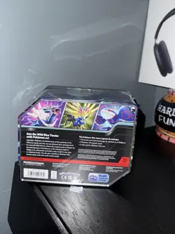 Pokemon TCG Azure Legends Tin - Xerneas Ex Foil Promo Card 5 TCG Packs - Image 2