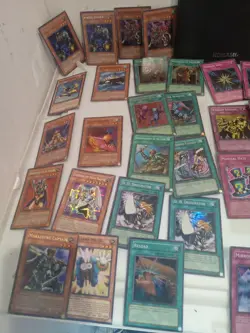Yugioh! 1996 Lot 40 Cards 1st Ed Foil And 60 Mixed Set Bundle + Folder - Image 2