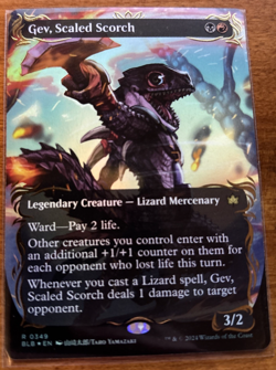 MTG - Gev, Scaled Scorch #349 (Borderless) (Raised Foil) - Legendary Creature - Image 1