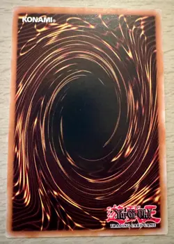 Yu-Gi-Oh! Bacha the Melodious Maestra 25LP-EN006 Secret Rare Emblazoned Stamp - Image 2