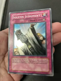 Solemn Judgment Dark DB2-EN073 Super Rare Yu-Gi-Oh Single Card - Image 1