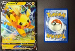 PIKACHU V SWSH285 PROMO SWSH BLACK STAR POKEMON HOLO NM - Image 3