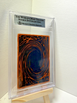 2003 YU-GI-OH Slifer the Sky Dragon Ultra Rare #GBI-001 BGS 8 Near Mint-Mint - Image 2