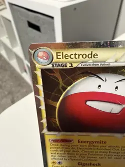 Pokemon Electrode (Prime) 93/102 Triumphant Ultra Rare Holo 2010 LP - Image 3