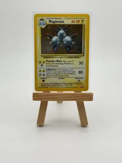 Pokemon TCG Base Set Magneton 60 HP Holo Rare Card 9/102 English - Image 1