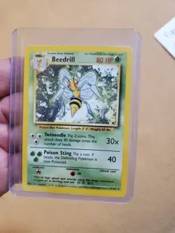 LP Beedrill 17/102 Rare 1999-2000 4th Print Base Set Pokemon Card - Image 1