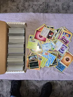 Pokemon Card Lot + Holo, Rares, Reverse Foils Commons Gift Box Collection HEAVY - Image 1