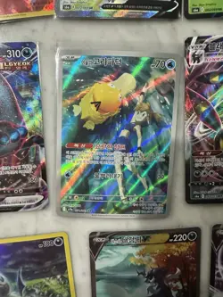Pokemon Card Lot [korean] Mint Condition 65 full art cards and 7 booster packs - Image 4