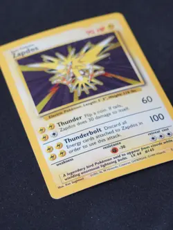 Zapdos 016/102 Base Set Holo HP Pokemon Card - Image 3