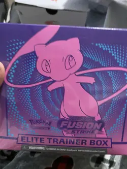 Pokemon Sword & Shield Fusion Strike Elite Trainer Box English - Image 2