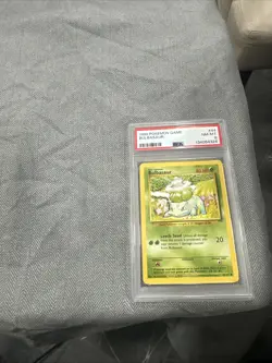 Bulbasaur 44/102 Base Set Unlimited Common Card 1999 PSA 8 - Image 1