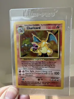 Pokemon Charizard 4/102 Holo Rare Card Vintage 1995-1999 Base Set TCG - Image 1