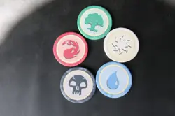 MAGIC THE GATHERING Set of 5 mana symbol poker chips never used MINT/NEAR MINT - Image 2