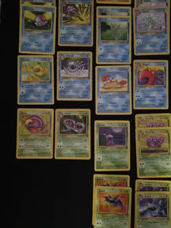 Pokemon Fossil Set Lot Of 37 Cards LP/MP 1st Edition Magmar Included - Image 3