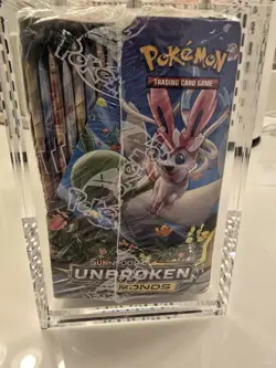 Pokemon TCG Sun & Moon Unbroken Bonds Booster Box New Sealed in acrylic case - Image 4