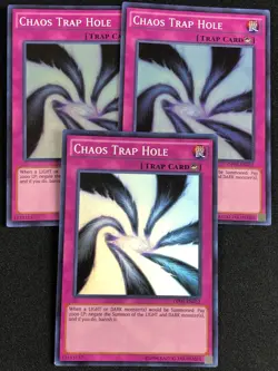 YUGIOH CHAOS TRAP HOLE OP03-EN012 SUPER X3 NM - Image 1