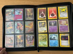 Pokemon Collection Binder with a selection of Modern & Vintage - 135 cards total - Image 5