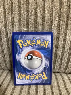 Pokemon TCG Sword & Shield Rebel Clash Milotic V 043/192 Ultra Rare - Image 2