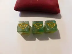 Magic the Gathering Lord of the Rings 3 Sage Green Colored D6 Dice &Velvet Pouch - Image 3