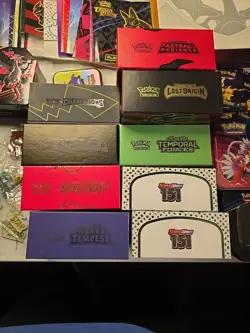 Pokemon Accessory Lot (Empty ETBs, Sleeves, Dice, Dividers, Player's Guides) - Image 4