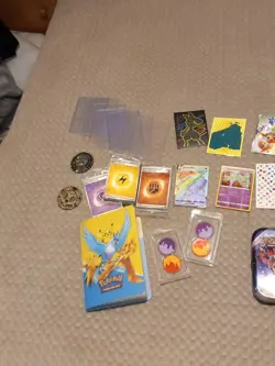 Pokemon Bundle Joblot: Folder, Secret Rainbow Rare, Energys, Condition Markers - Image 4