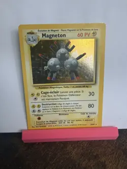 FRENCH Magneton Base Set 9/102 Holo Rare Pokemon Card MP - Image 1
