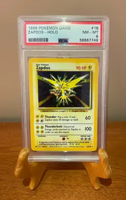 Pokemon TCG 1999 Zapdos Fossil 16/102 HOLO rare PSA graded Nm-MINT 8 - Image 1