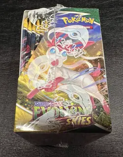 Pokemon Evolving Skies Booster Box - Image 3