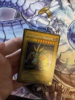 YUGIOH • TRI-HORNED DRAGON • SECRET RARE • LOB-000 • 1st EDITION VLP (GMC) - Image 3