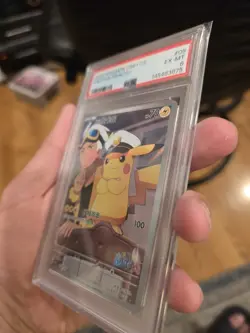 2025 POKEMON SIMPLIFIED CHINESE CBB1 C-GEM PACK VOL 1 #09 CAPTAIN PIKACHU PSA 06 - Image 3