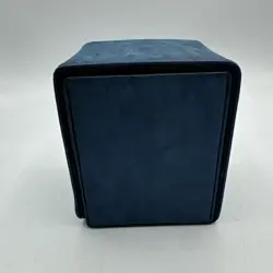 Ultra Pro MTG Alcove Flip Top Deck Box Blue Suede - Image 2