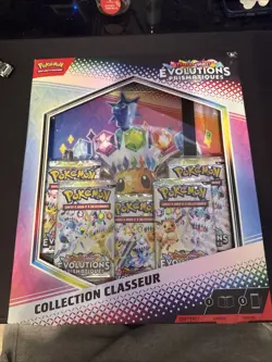 Pokemon Coffret Classeur EV8.5 Evolutions Prismatiques Neuf Scelle FR🇲🇫 - Image 1