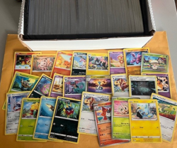 LOT OF 700+_ BULK LOT _ POKEMON CARDS_ NM/NP - Image 1