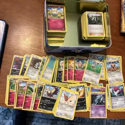 Lot Of Pokemon Cards In Tin, Mixed Variety, Total Of About 400 - Image 5