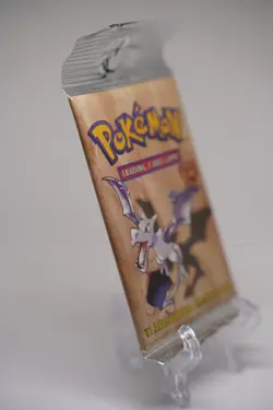 Pokemon WOTC Fossil Unlimited Booster Pack Vintage Sealed TCG Aerodactyl - Image 4