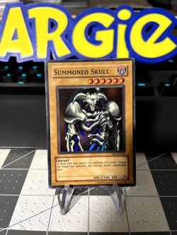 Summoned Skull DB1-EN142 Super Rare - Dark Beginning 1 YUGIOH Card - NM - Image 1