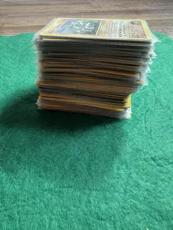 Pokemon Gym Hero’s Bundle Set x203 Vintage Pokemon Cards - mixed condition - Image 3